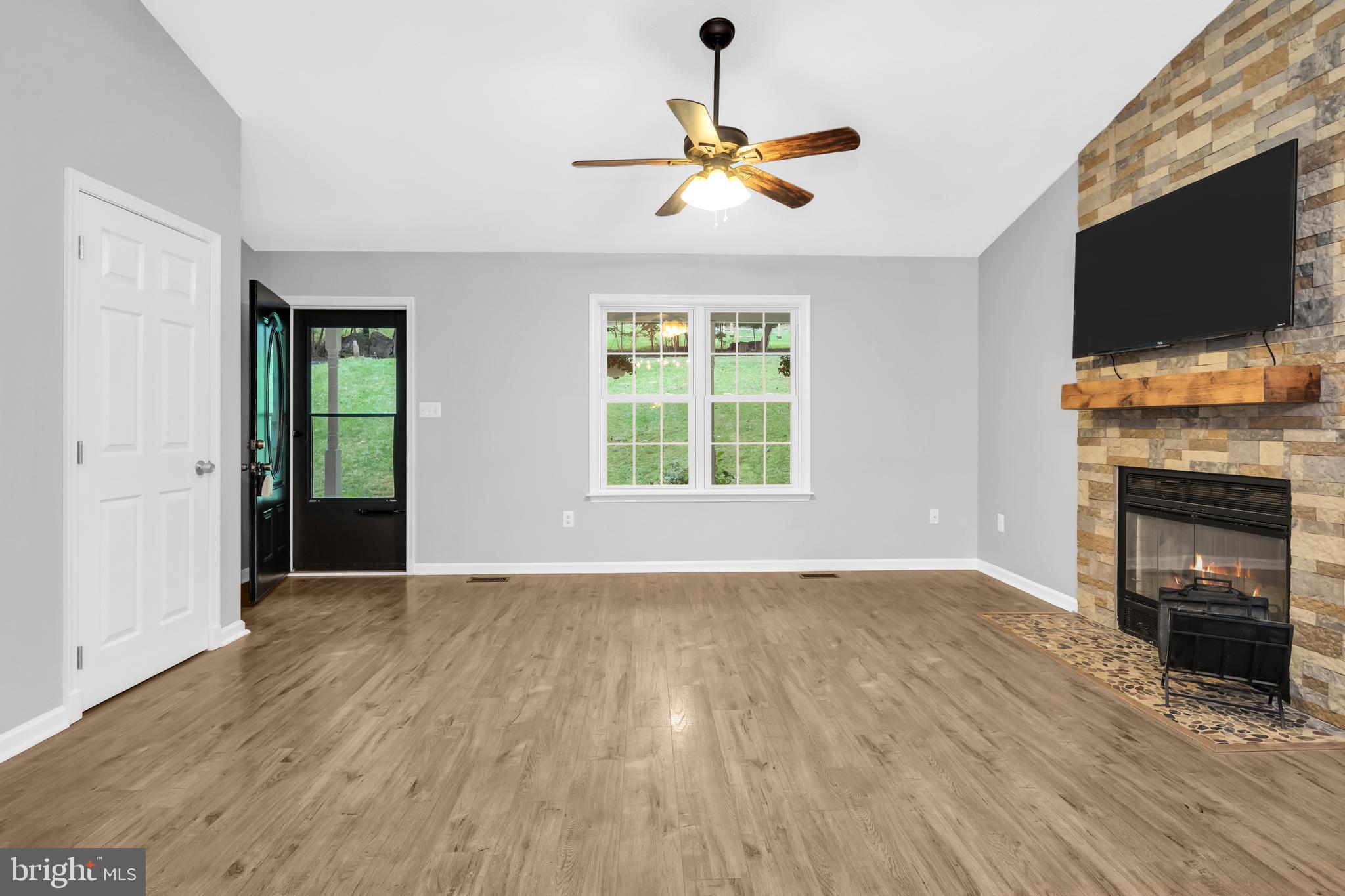 2196 High Top Road Linden, VA 22642 - Photo 4 of 33 Open Family Room