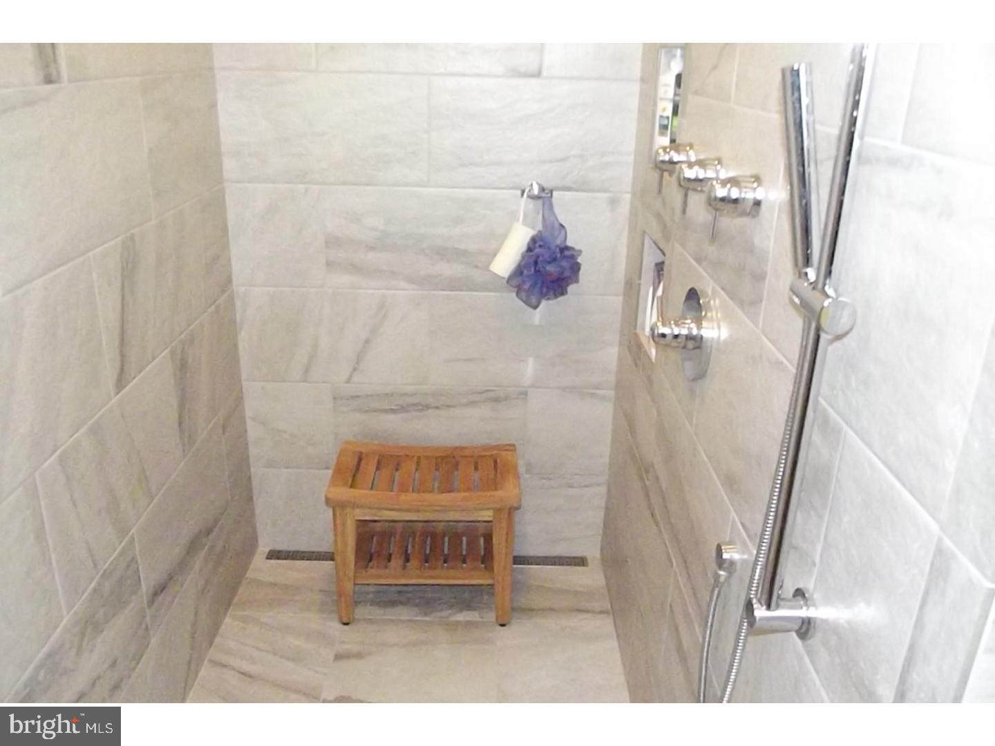 908 Senator Road East Norriton, PA 19403 - Photo 19 of 25 Bathroom