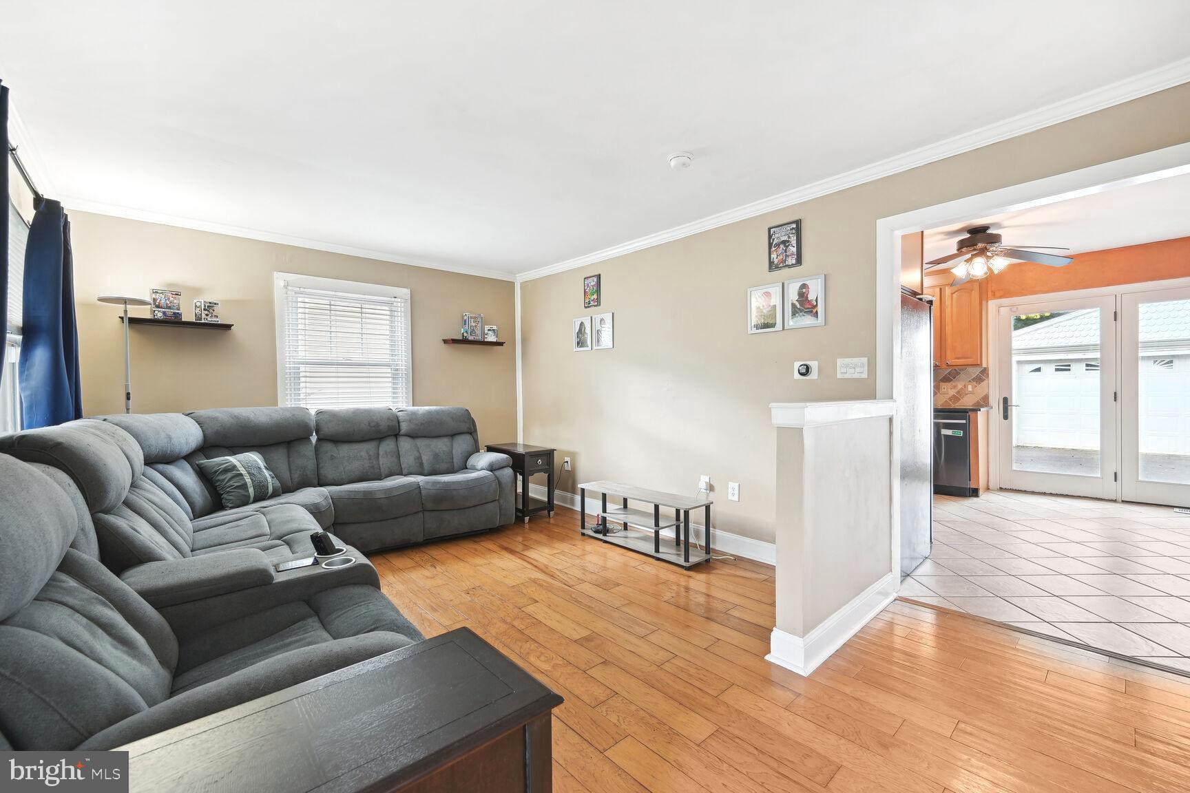 446 Cutler Avenue Maple Shade, NJ 08052 - Photo 3 of 20