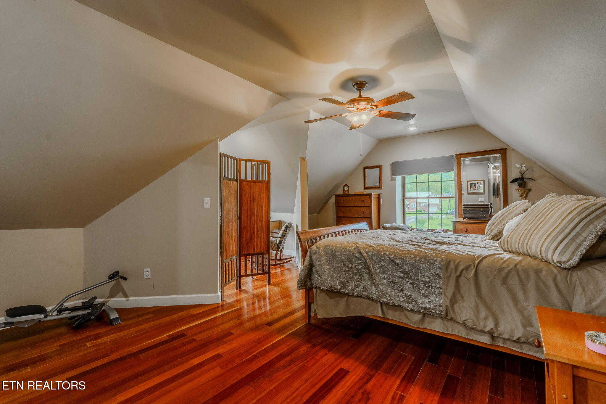 129 Rector Drive Harrogate, TN 37752 - Photo 33 of 49 36-web-or-mls-129-rector-dr