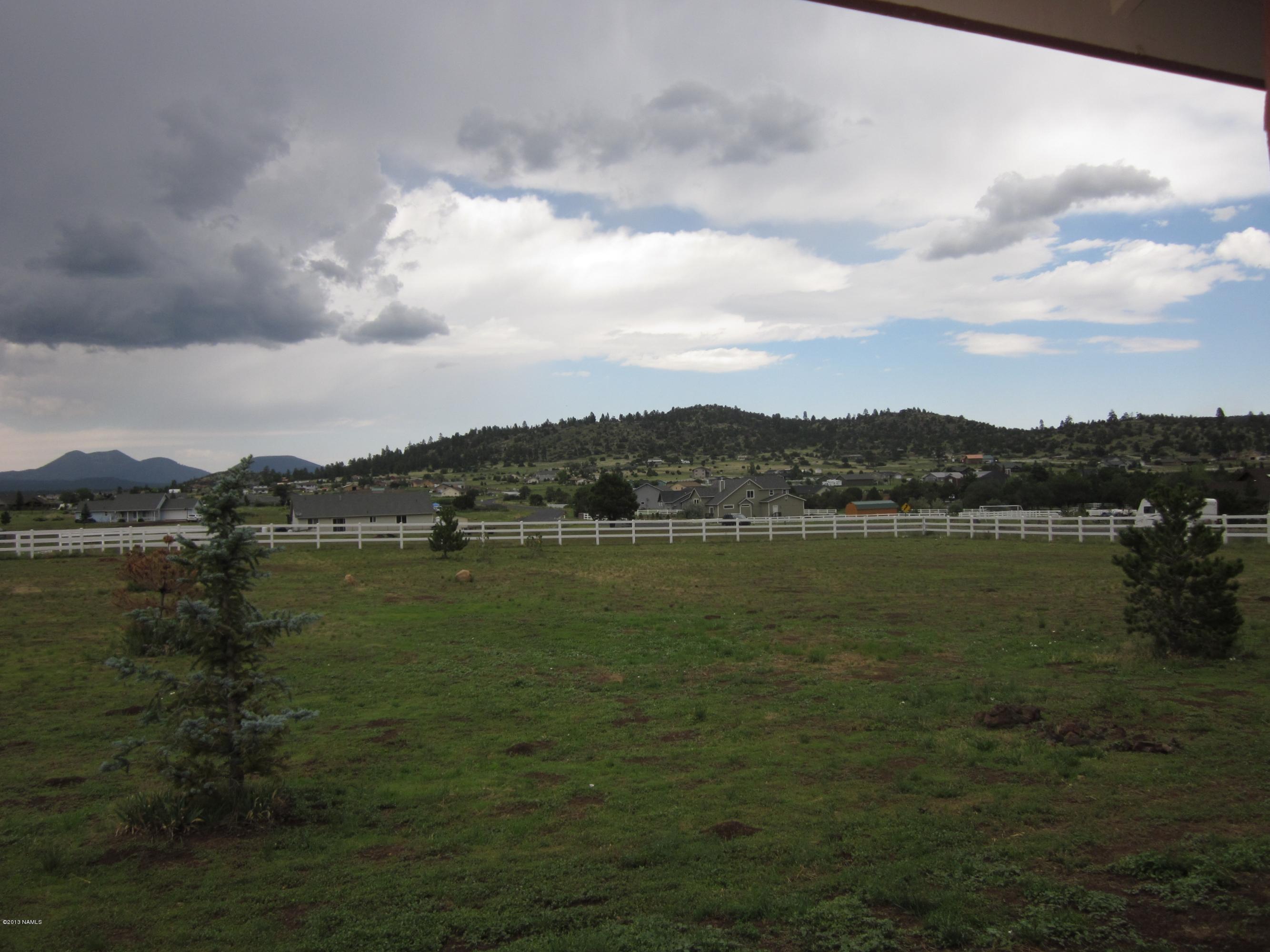 8145 Hollow Ridge Road Flagstaff, AZ 86004 - Photo 23 of 27 IMG_0807