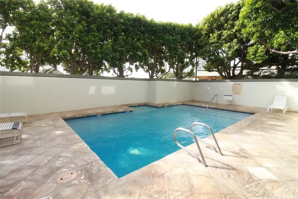 $2,800 | 2600 Pualani Way, Unit 905, Honolulu, HI 96815