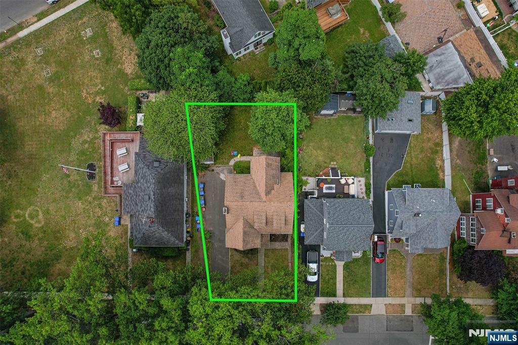 420 Carmita Avenue, Unit 1 Rutherford, NJ 07070 - Photo 25 of 25