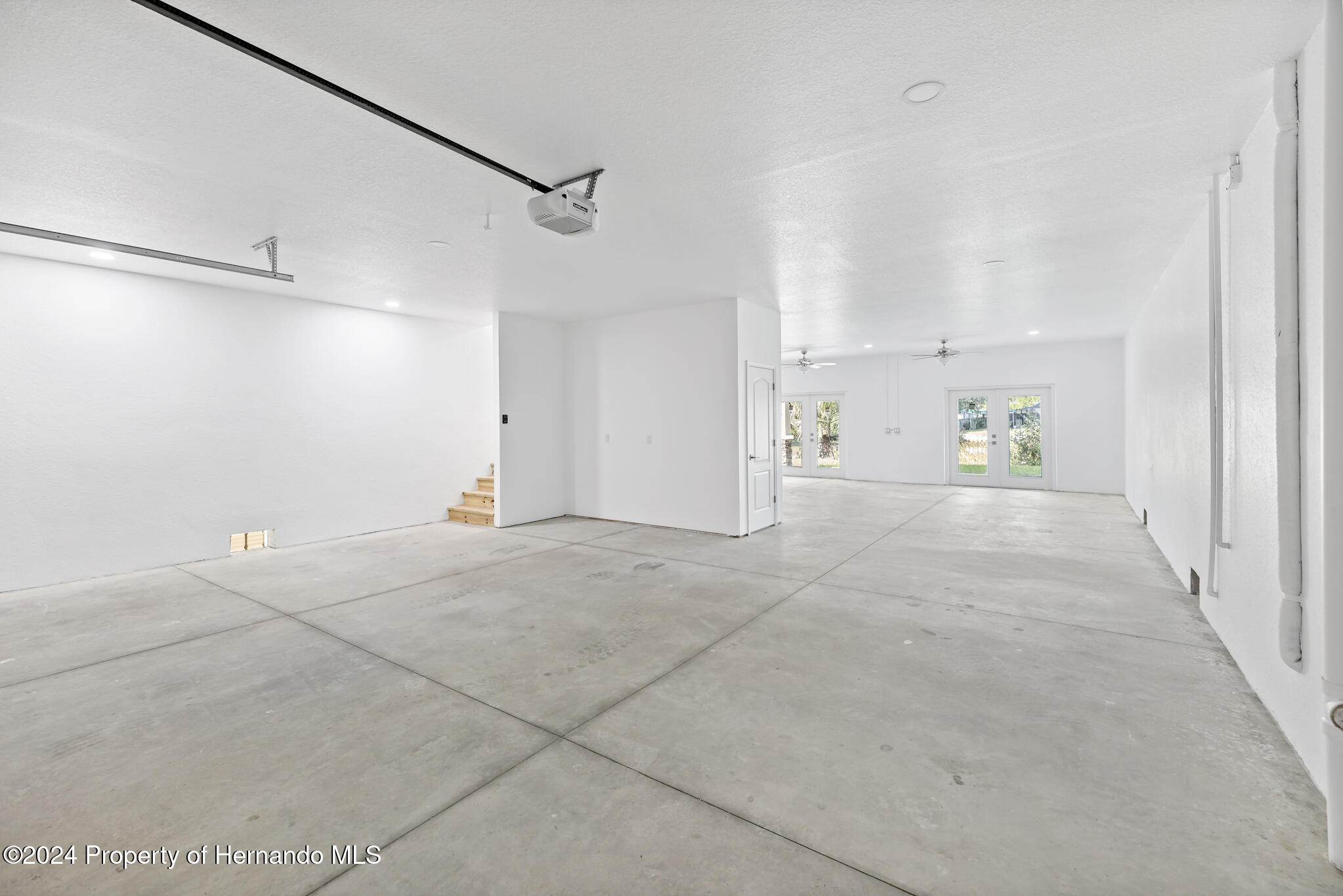6435 Finance Avenue Weeki Wachee, FL 34607 - Photo 22 of 35 a view of an empty room