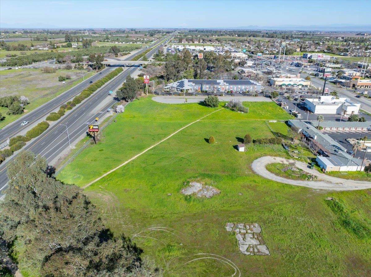 1075 Highway 99 West Corning, CA 96021 - Photo 7 of 11
