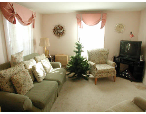 21 Lewis Street Maynard, MA 01754 - Photo 4 of 10 Gallery Image 4