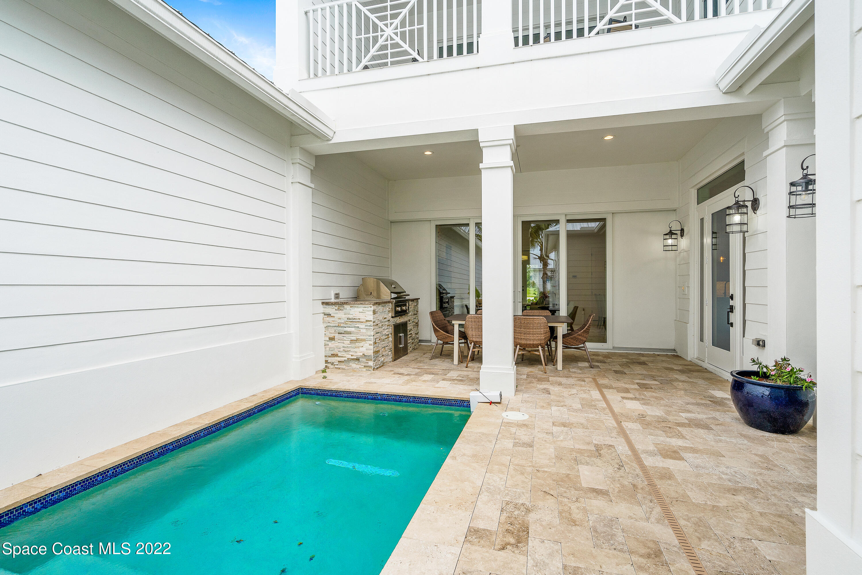 20 Strand Drive Vero Beach, FL 32963 - Photo 5 of 36 a view of a porch with a backyard