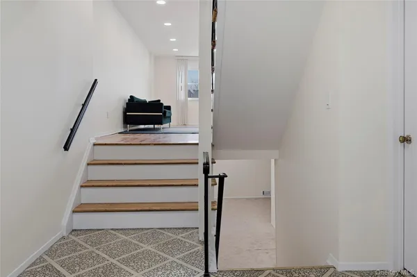 a view of entryway