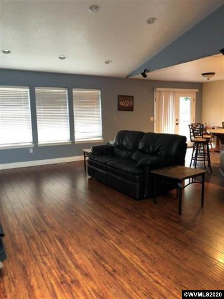 945 Salamander Road Southeast Jefferson, OR 97352 - Photo 7 of 26 Gallery Image 7