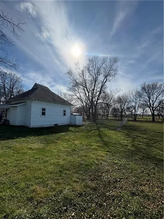 $80,000 | 401 Hammond Street, Waverly, KS 66871