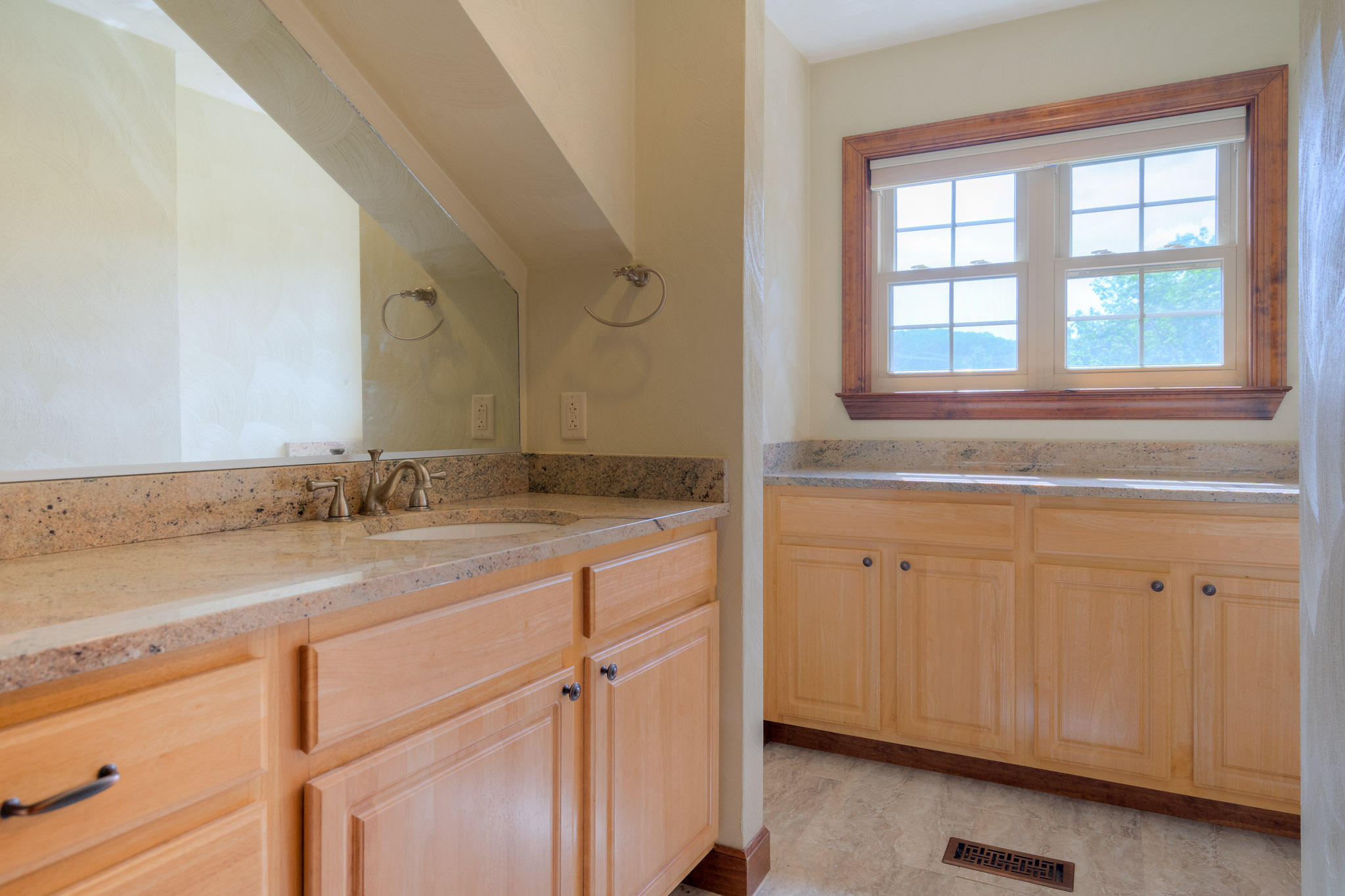 1386 Indian Valley Road Northwest Radford, VA 24141 - Photo 39 of 82 1386_IndianValleyRd_Web-44