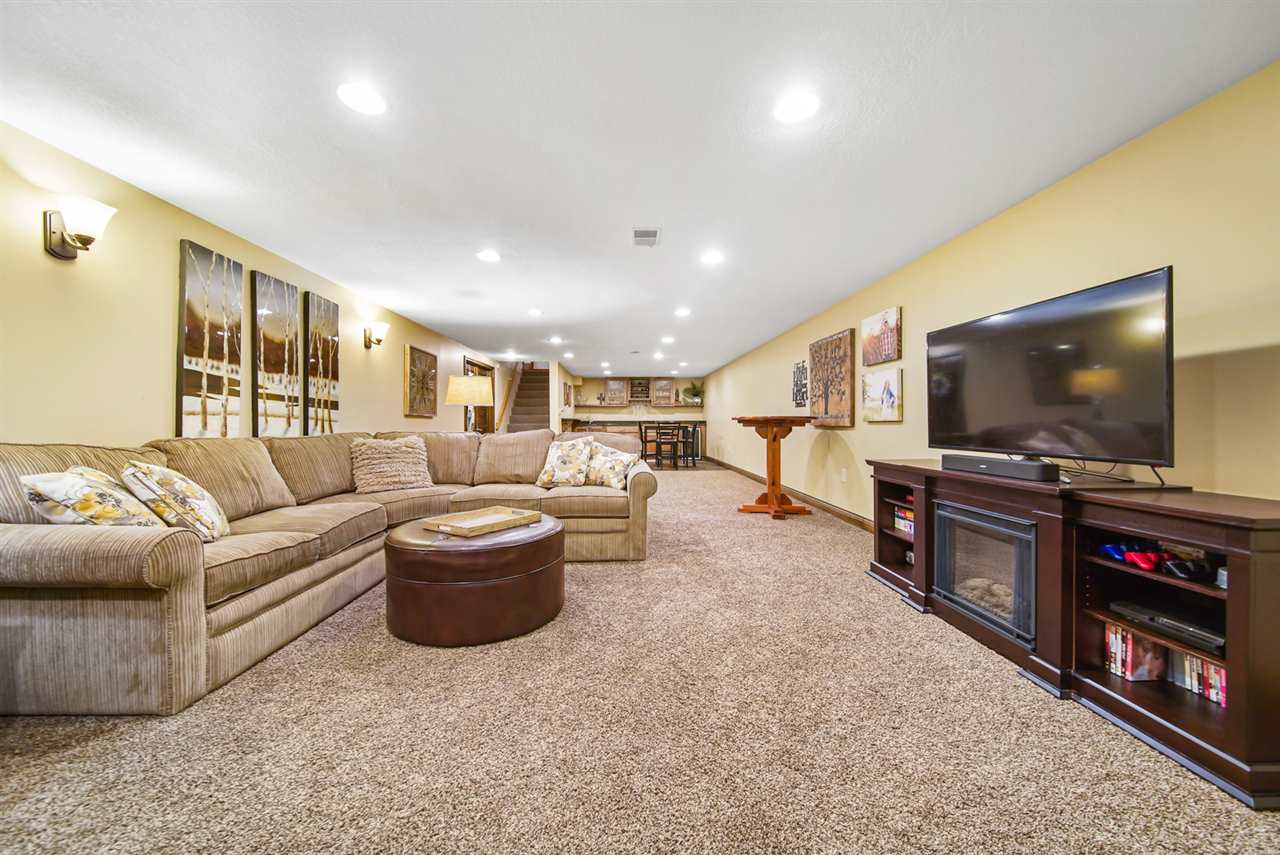 12161 Rathbun Road Birch Run, MI 48415 - Photo 32 of 56