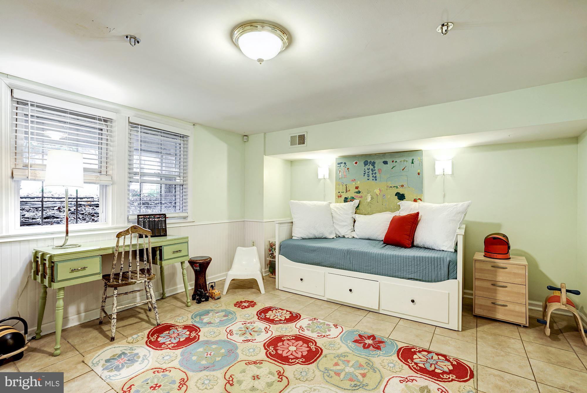 335 18th Place Northeast Washington, DC 20002 - Photo 18 of 24