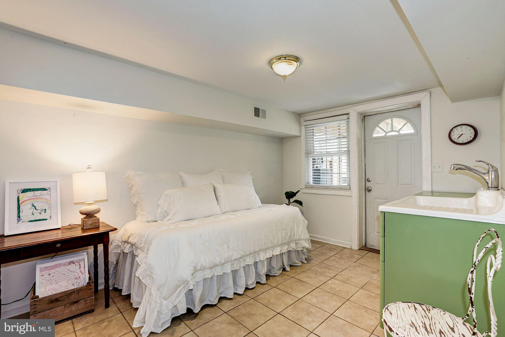 335 18th Place Northeast Washington, DC 20002 - Photo 21 of 24