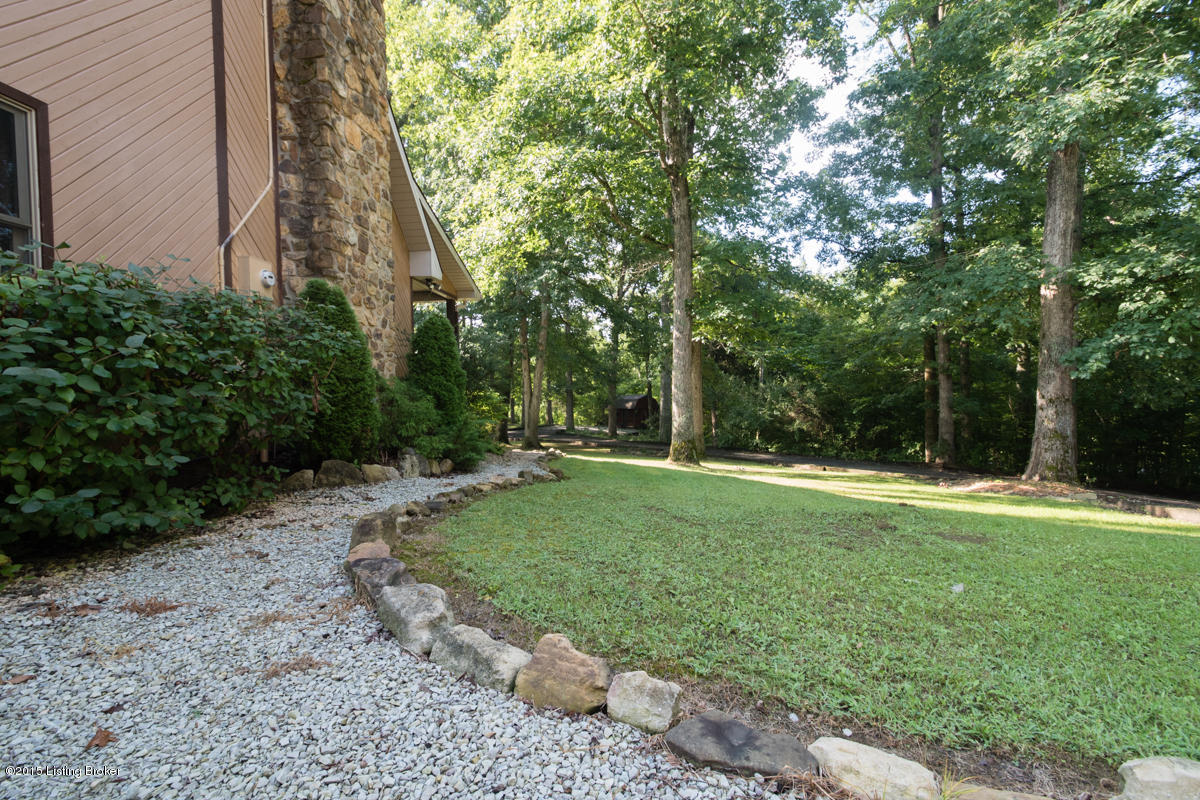658 Ramblin Road Mount Washington, KY 40047 - Photo 25 of 73 Side