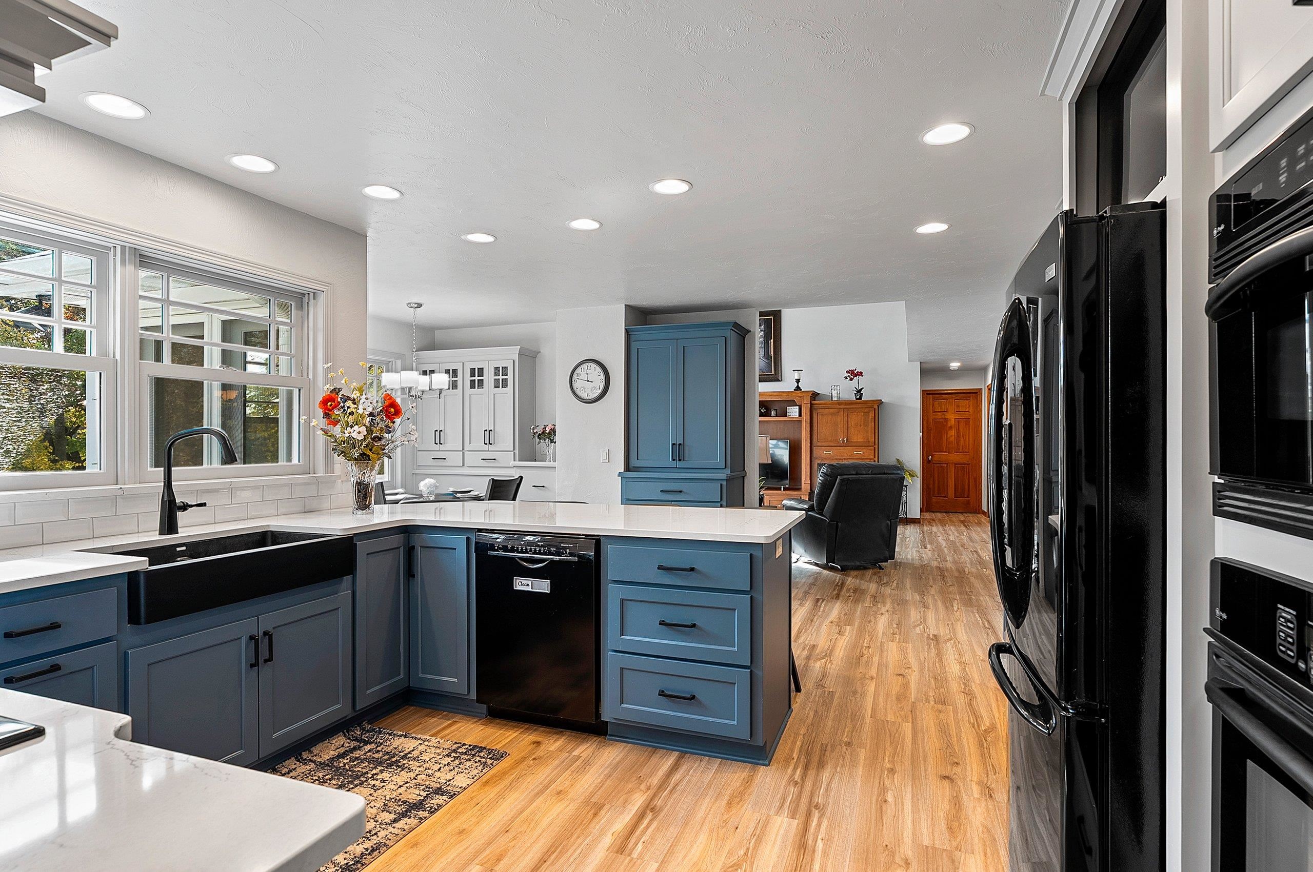 63 East Fox Point Drive Appleton, WI 54911 - Photo 16 of 90