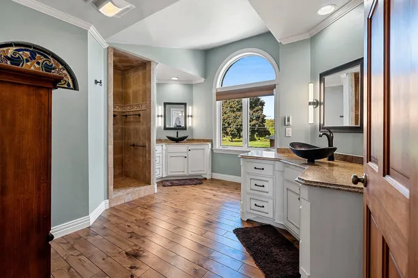 $1,100,000 | 63 East Fox Point Drive, Appleton, WI 54911