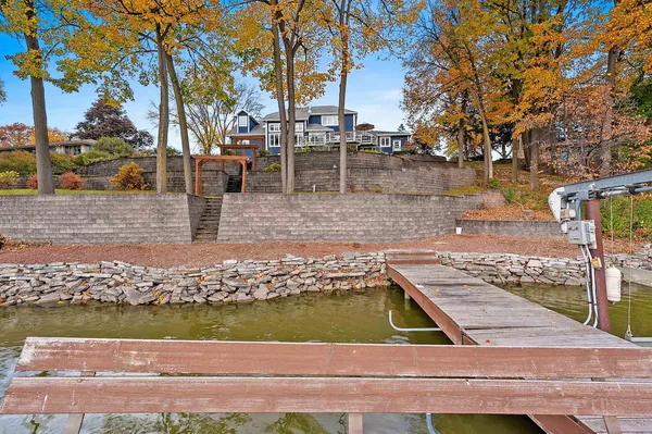 $1,100,000 | 63 East Fox Point Drive, Appleton, WI 54911
