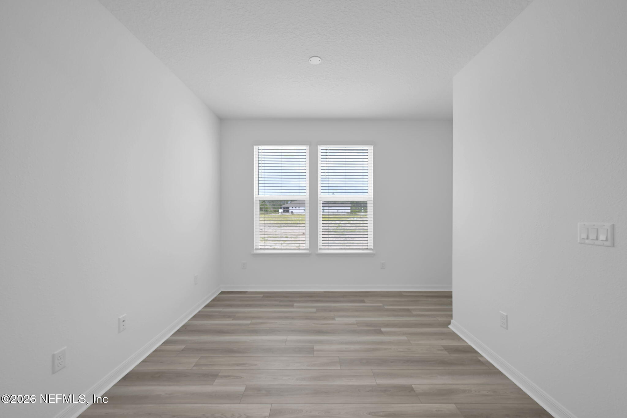320 Ecliptic Loop Yulee, FL 32097 - Photo 24 of 52 Ellenwood Owner's Bathroom