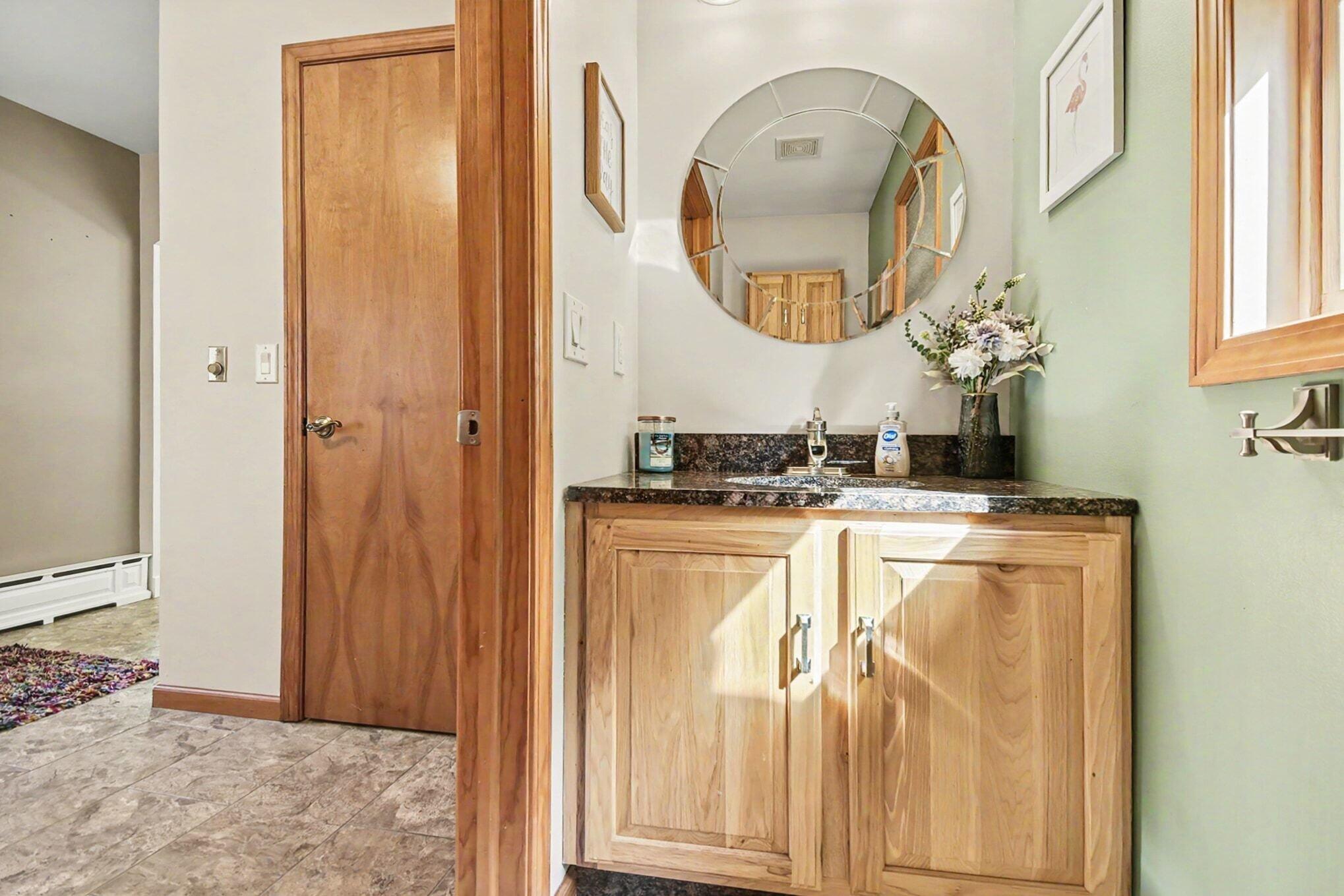 6333 Blackmar Road Bridgeport, MI 48722 - Photo 22 of 32 Bathroom