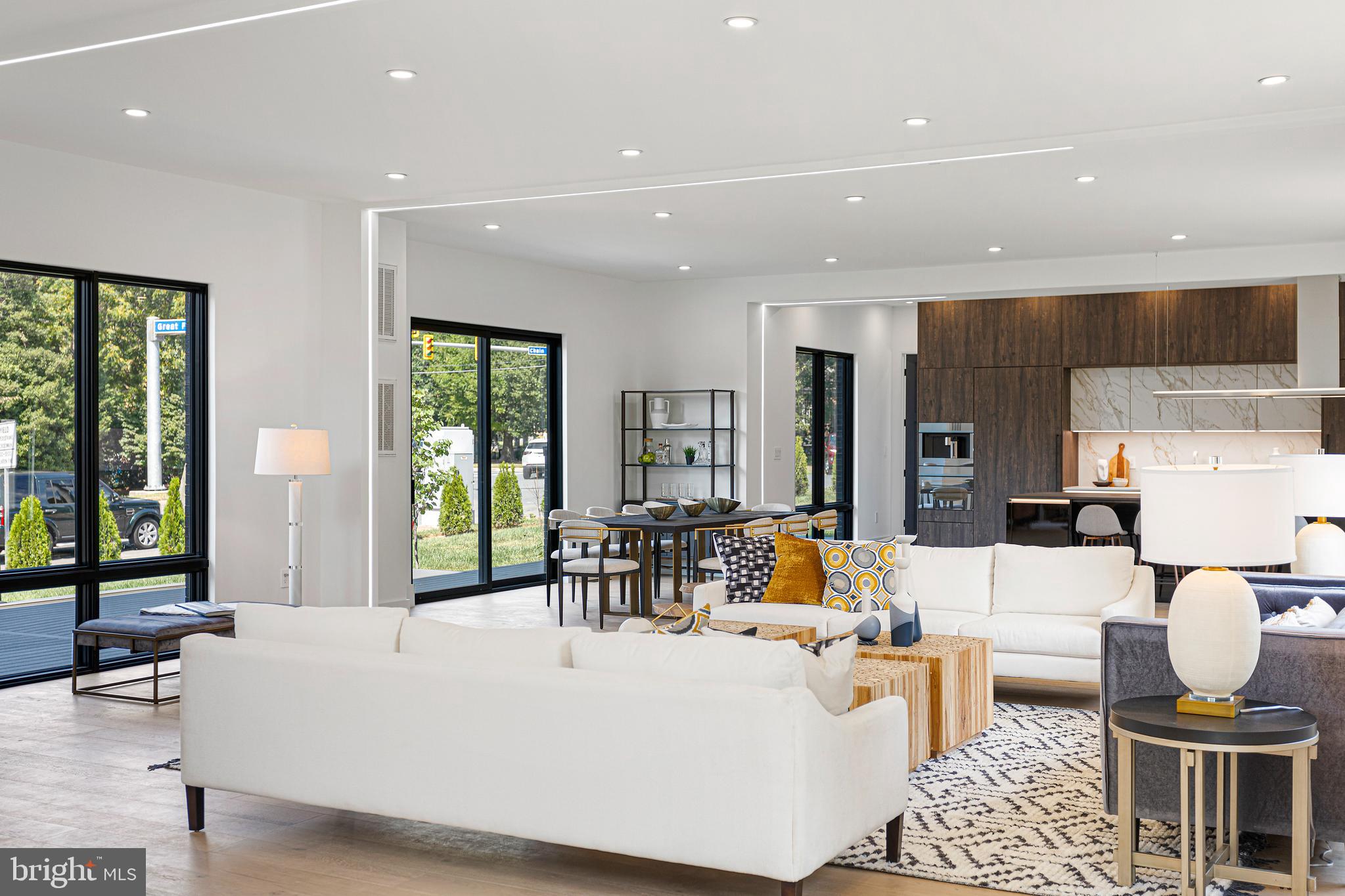 1733 Chain Bridge Road McLean, VA 22101 - Photo 11 of 54