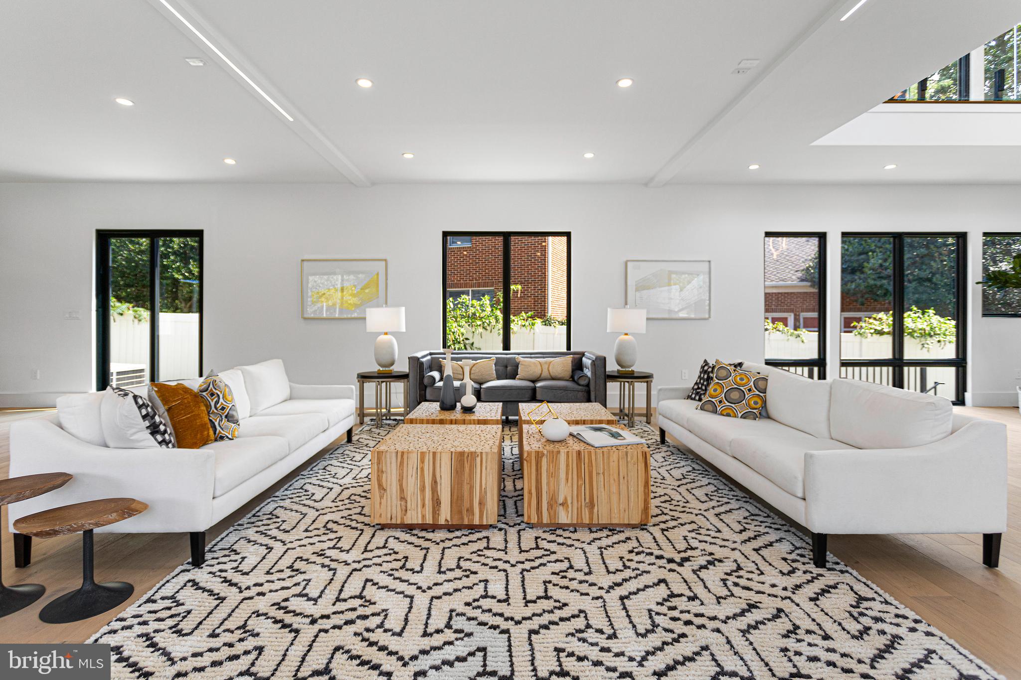 1733 Chain Bridge Road McLean, VA 22101 - Photo 13 of 54