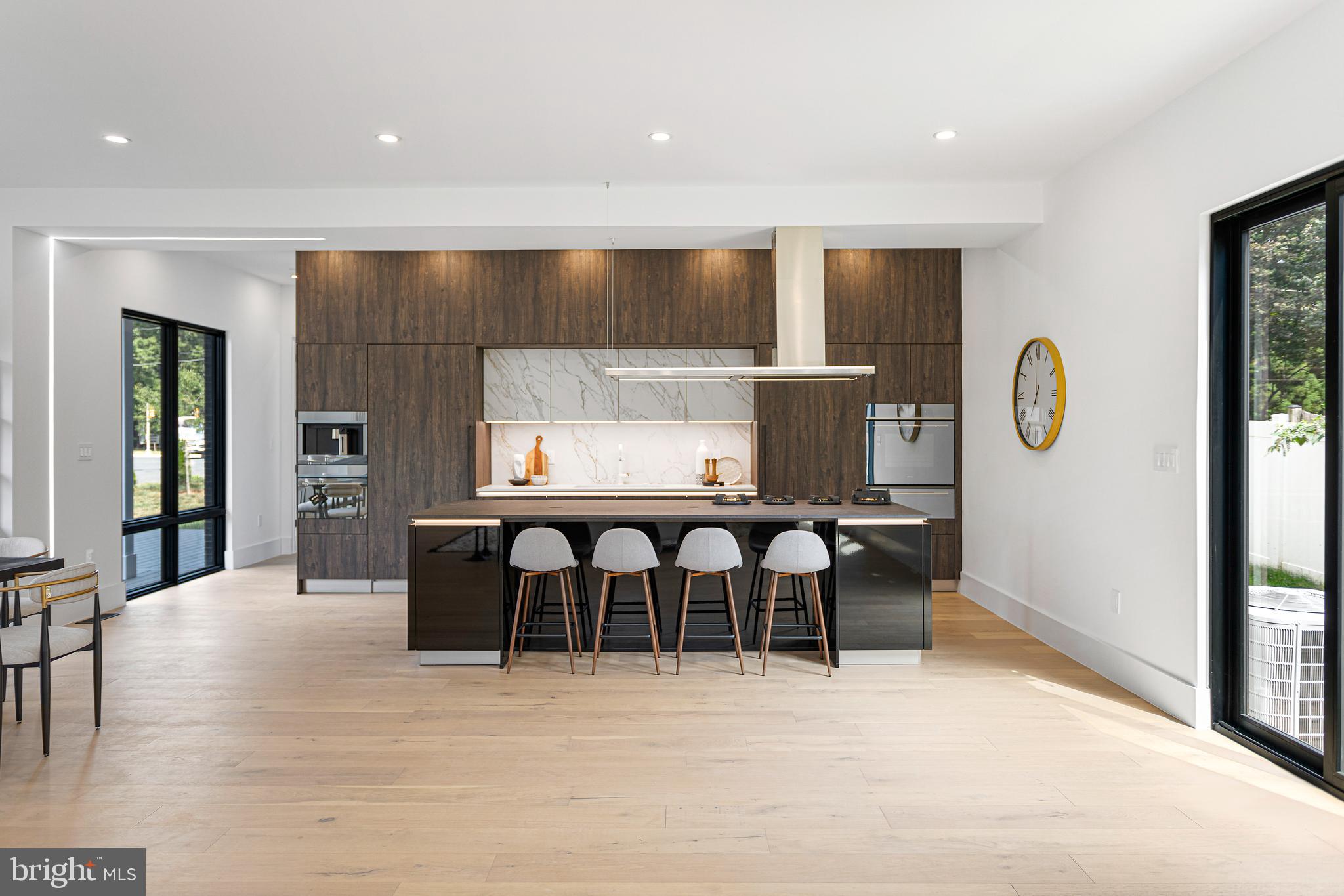 1733 Chain Bridge Road McLean, VA 22101 - Photo 16 of 54