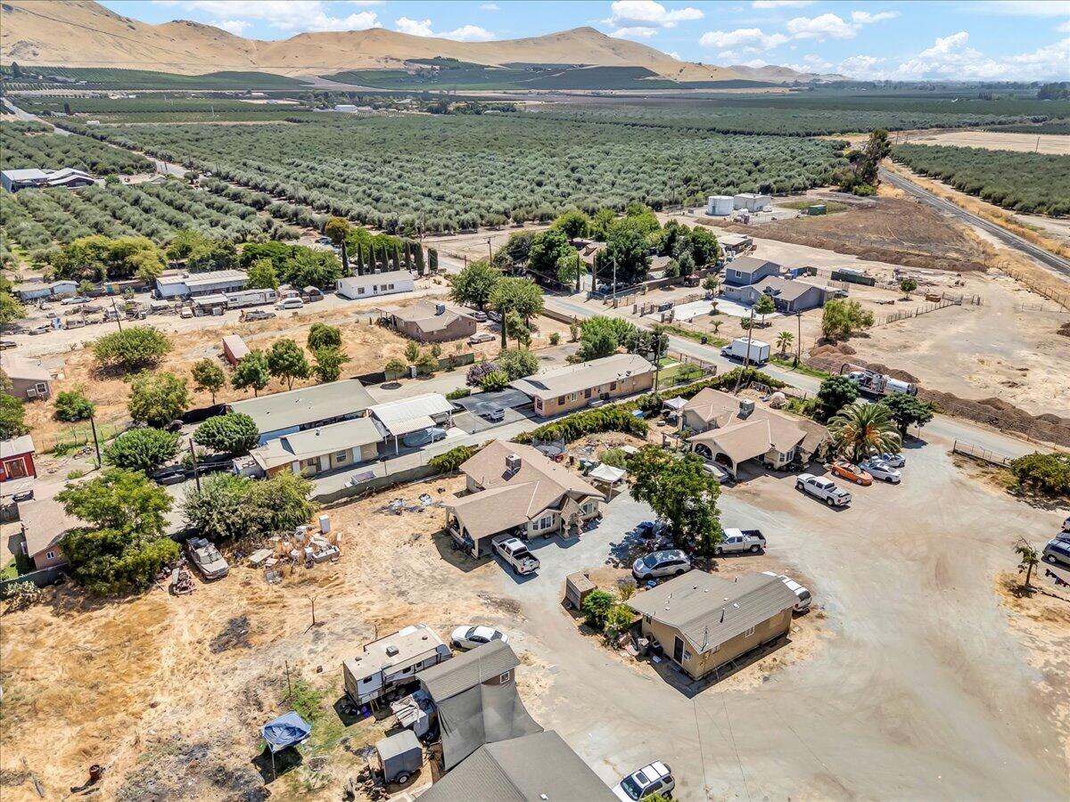 25250 Road 216 Lindsay, CA 93247 - Photo 9 of 26