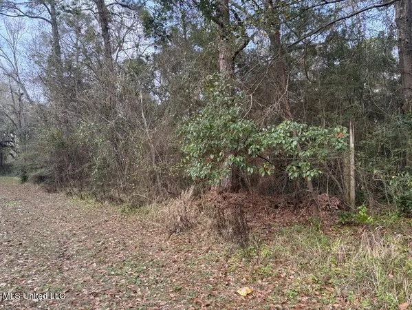 $19,900 | 624 Old Spanish Trail, Gautier, MS 39553