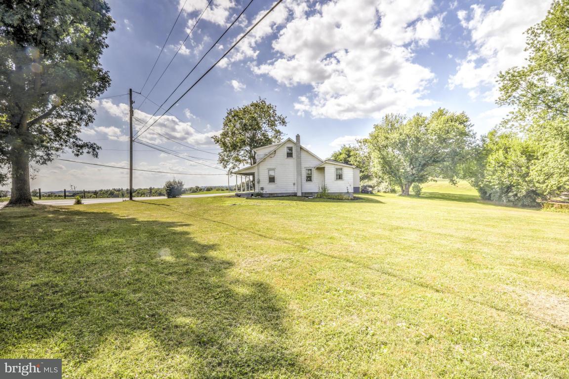 6464 Elizabethtown Road Manheim, PA 17545 - Photo 6 of 22