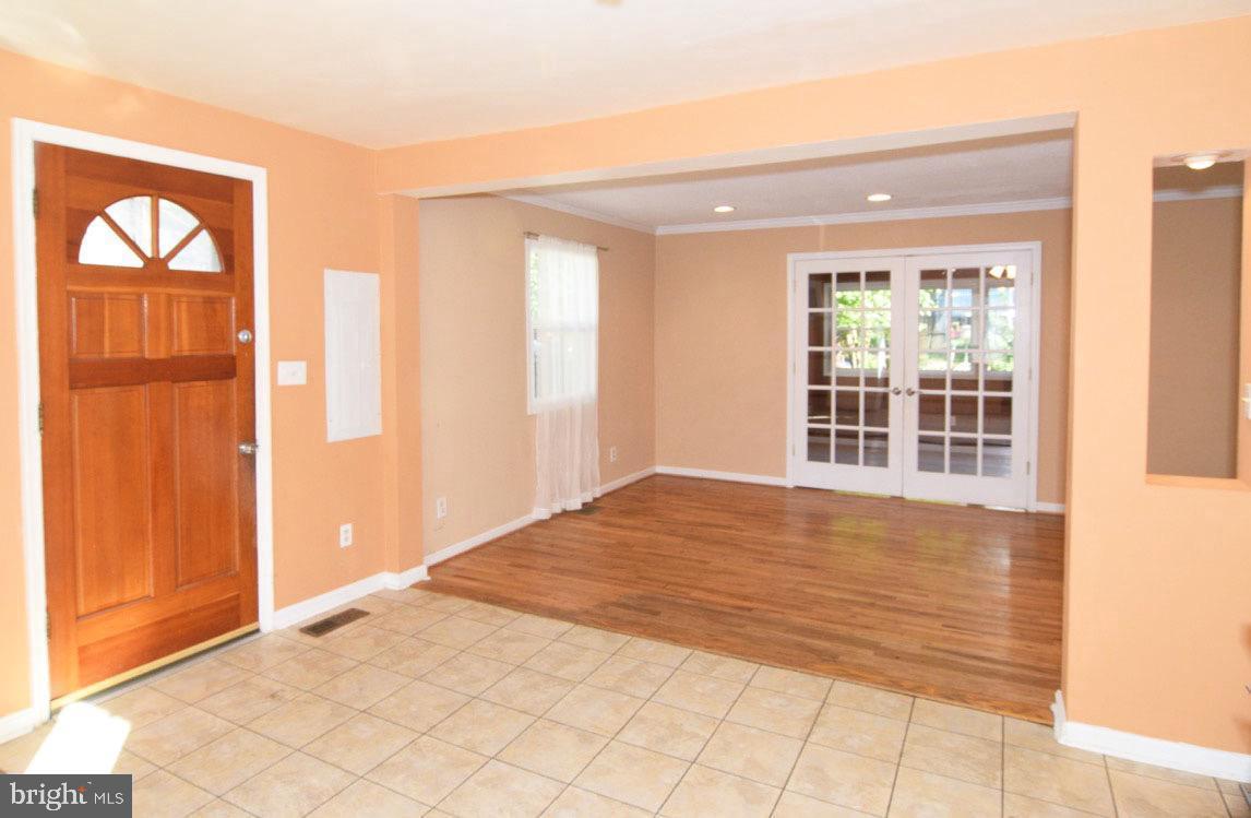 901 Dryden Street Silver Spring, MD 20901 - Photo 2 of 24