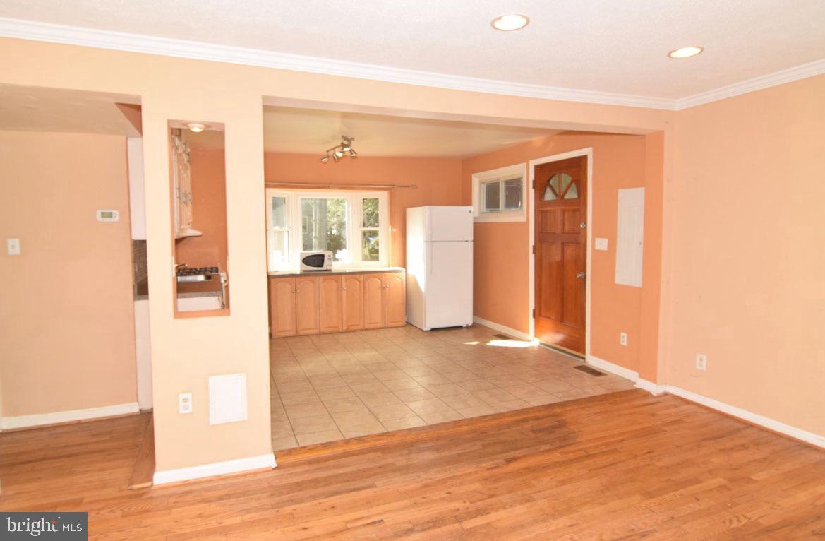 901 Dryden Street Silver Spring, MD 20901 - Photo 6 of 24