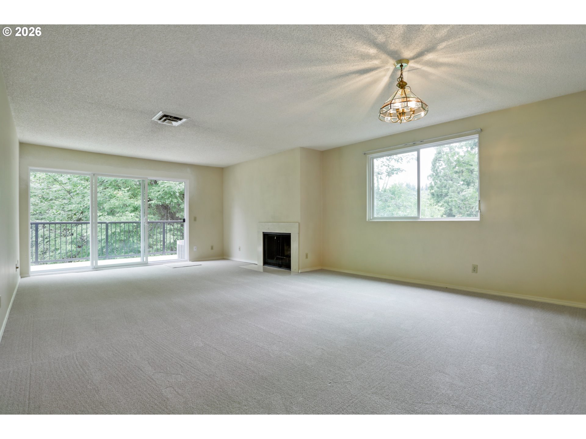 5113 Southwest Oleson Road Portland, OR 97225 - Photo 6 of 29