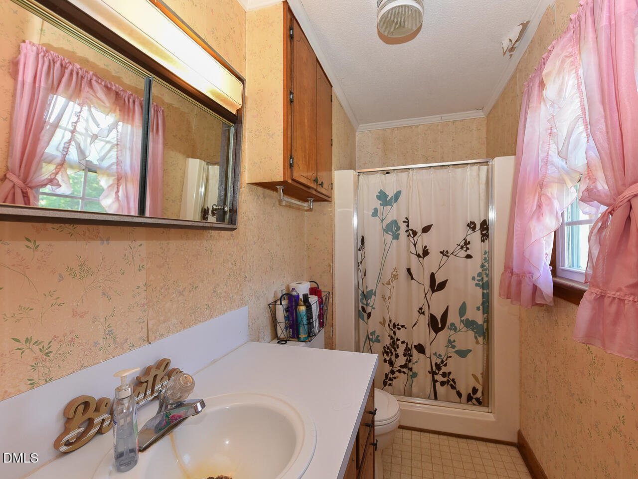 1237 Dalrymple Farm Road Sanford, NC 27330 - Photo 19 of 41 Interior - Full Bathroom2 - OK