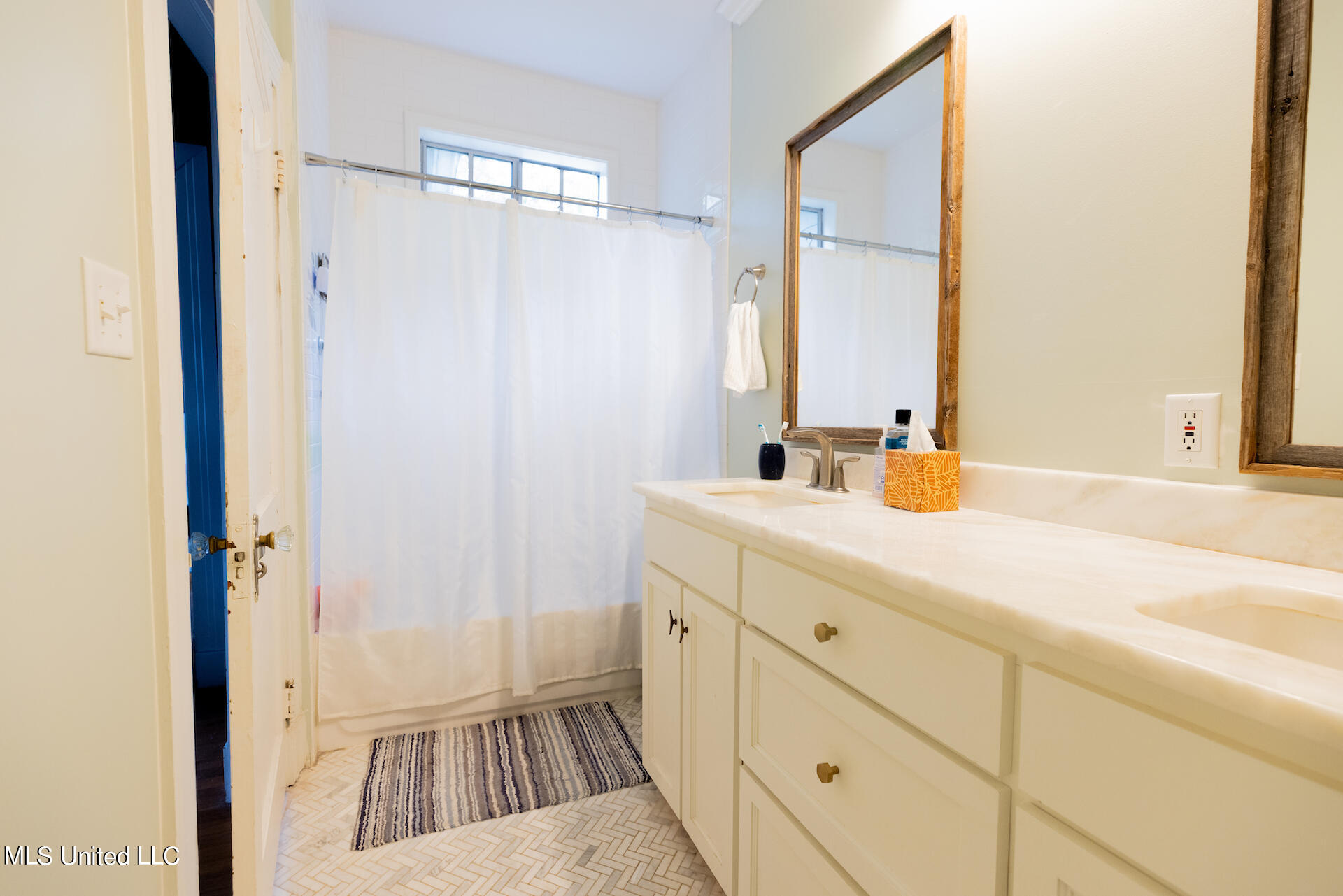 4120 Council Circle Jackson, MS 39206 - Photo 30 of 34 4Q4A0049