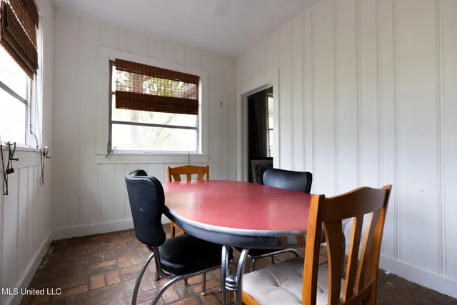 $2,045 | 4120 Council Circle, Jackson, MS 39206