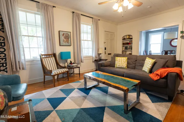 $2,045 | 4120 Council Circle, Jackson, MS 39206