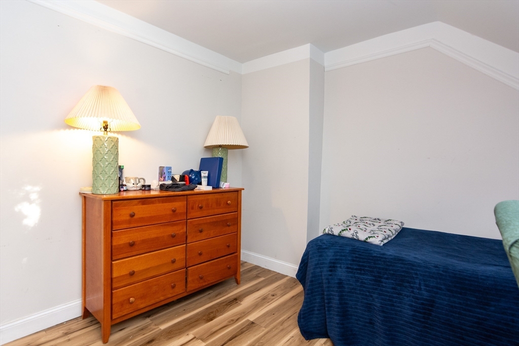 10 Dell Street Malden, MA 02148 - Photo 22 of 40