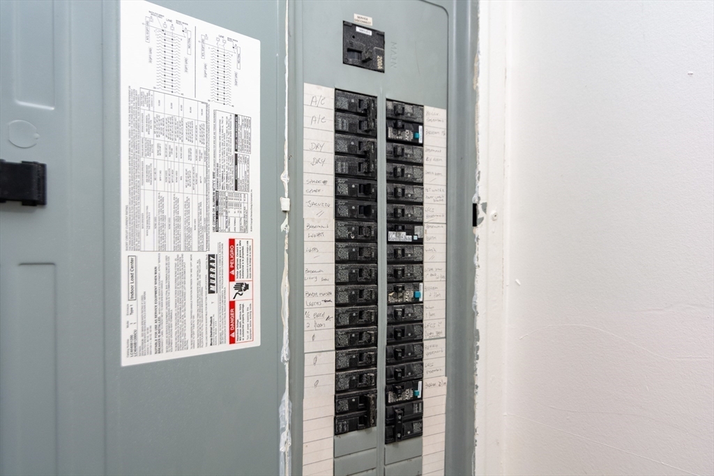 10 Dell Street Malden, MA 02148 - Photo 34 of 40