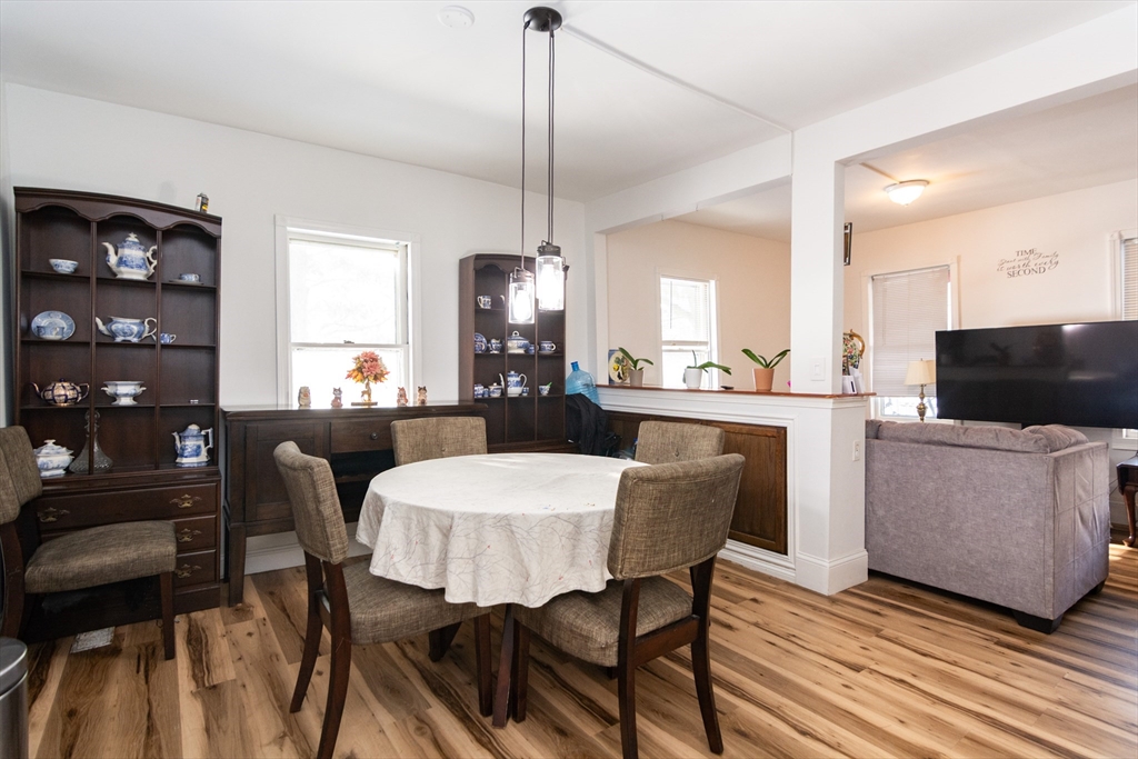 10 Dell Street Malden, MA 02148 - Photo 4 of 40