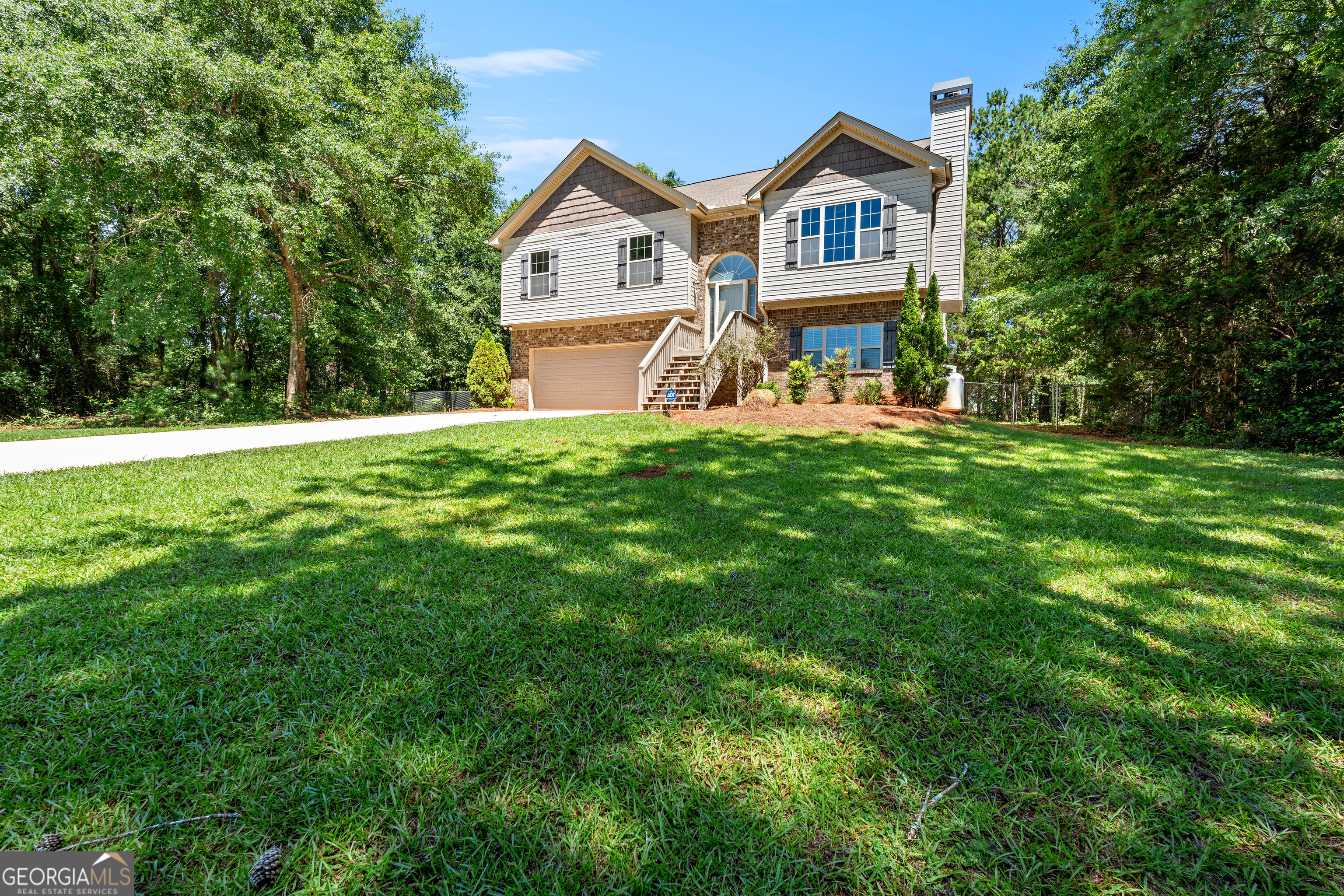 1220 Destiny Court Locust Grove, GA 30248 - Photo 2 of 45
