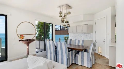 $13,850,000 | 25252 Malibu Road, Malibu, CA 90265