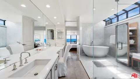 $13,850,000 | 25252 Malibu Road, Malibu, CA 90265