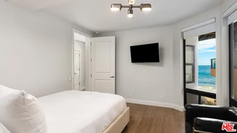 $13,850,000 | 25252 Malibu Road, Malibu, CA 90265