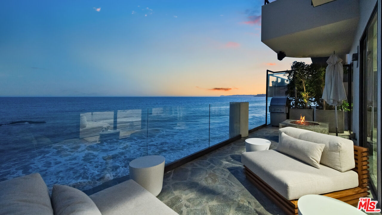 25252 Malibu Road Malibu, CA 90265 - Photo 61 of 62 a view of outdoor seating