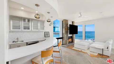 $13,850,000 | 25252 Malibu Road, Malibu, CA 90265