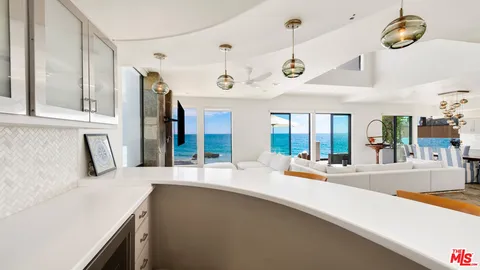 $13,850,000 | 25252 Malibu Road, Malibu, CA 90265