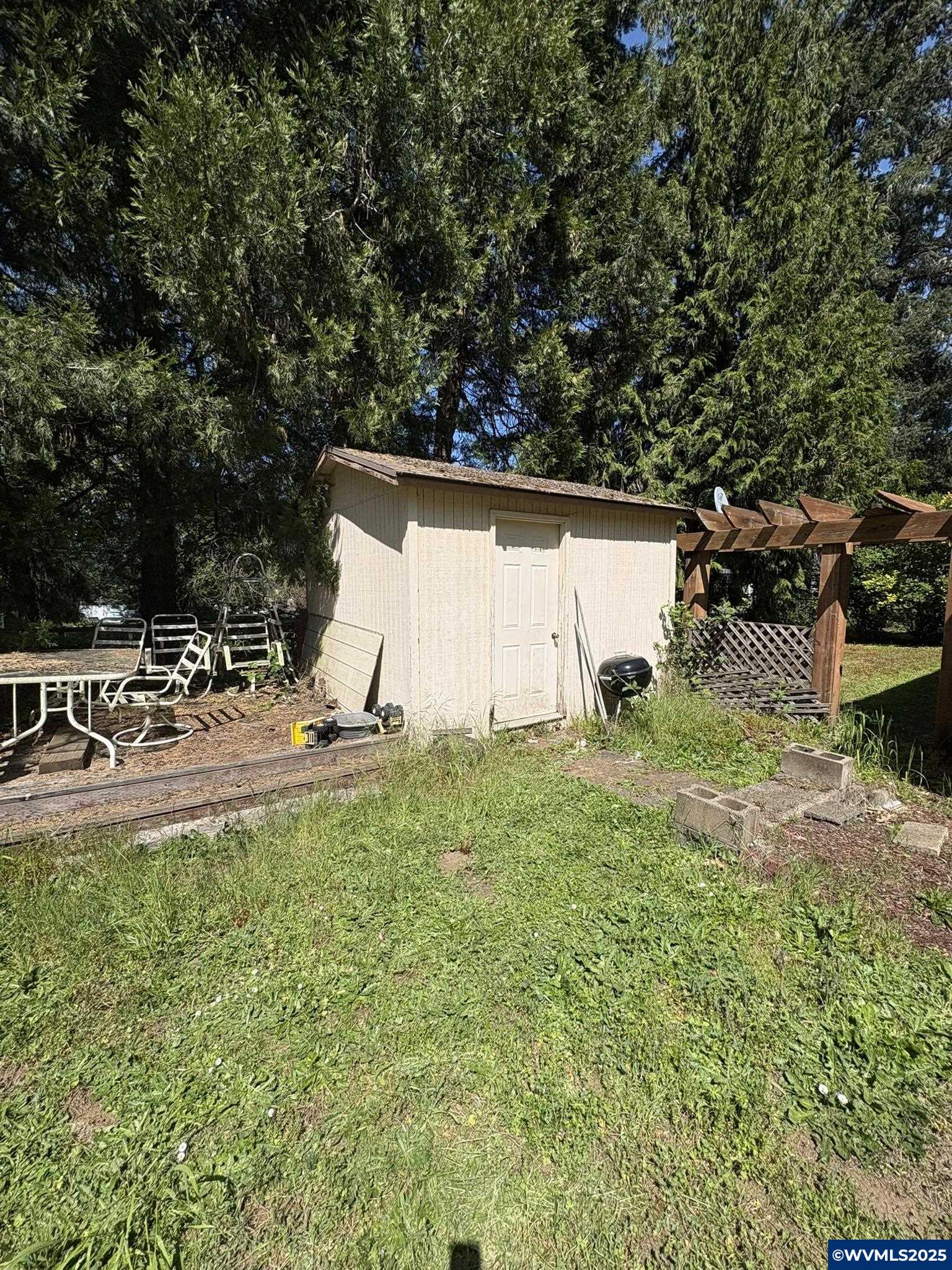 30652 Spring Street Lebanon, OR 97355 - Photo 2 of 3 Gallery Image 2
