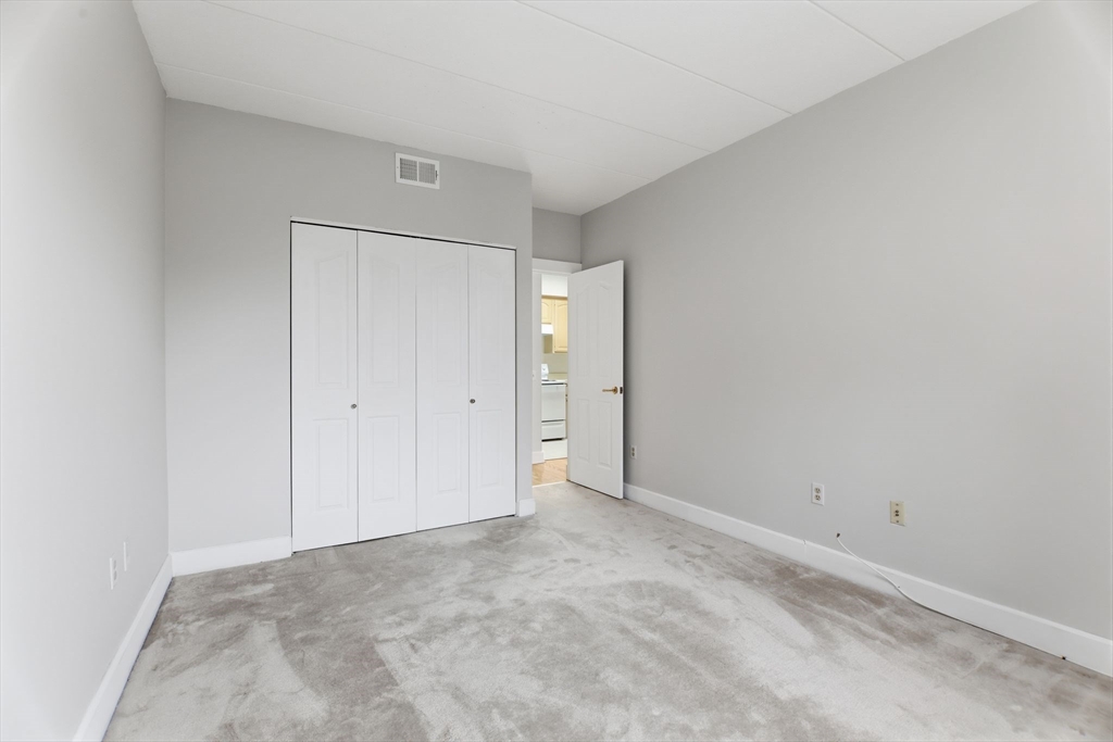 34 Sumner Avenue, Unit 210 Springfield, MA 01108 - Photo 12 of 25