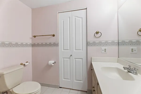 $224,900 | 34 Sumner Avenue, Unit 210, Springfield, MA 01108